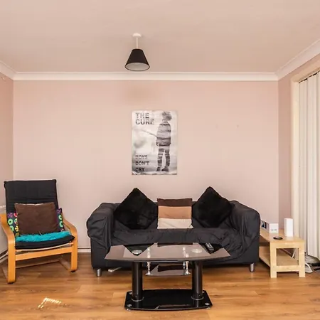 Spacious 2Bd House Wprivate Garden - Kennington!